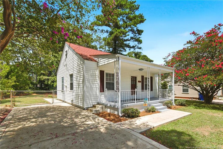 Property Photo: 211 Willborough Avenue NC 28303