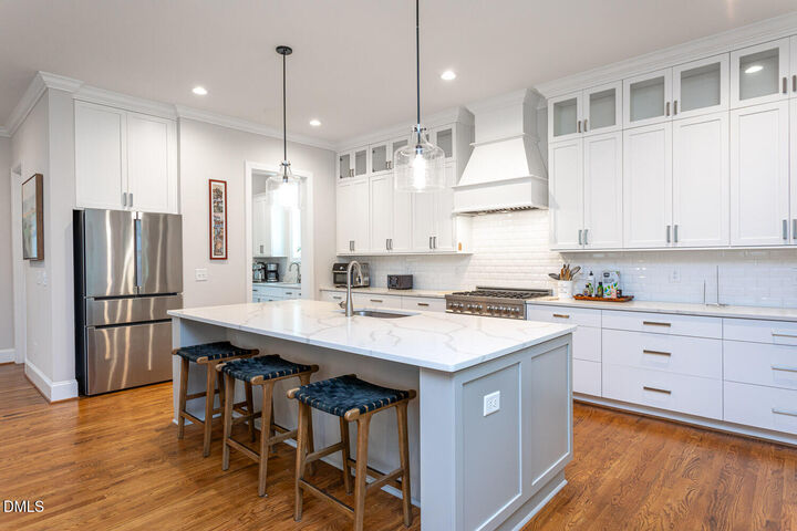 Property Photo:  801 Carolina Avenue  NC 27606 