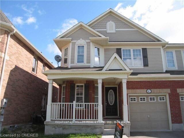 Property Photo:  907 Scott Boulevard  ON L9T 7C5 