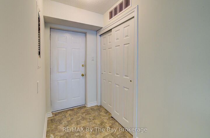 Property Photo:  30 Mulligan Lane 8  ON L9Z 1C4 