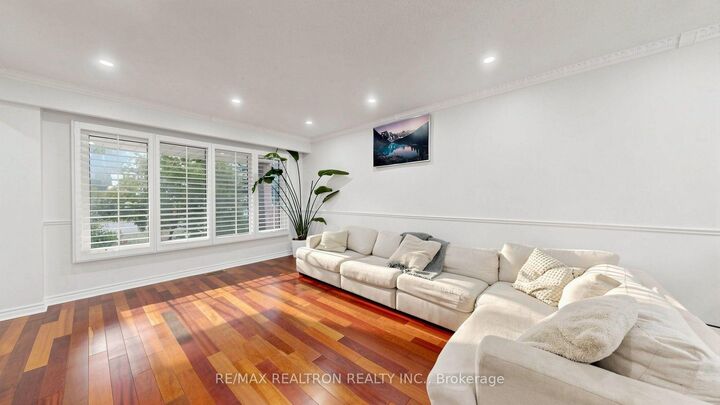 Property Photo: 349 Siena Court ON L1J 6V5