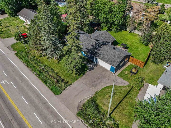 Property Photo: 2477 Merivale Road ON K2C 3H1