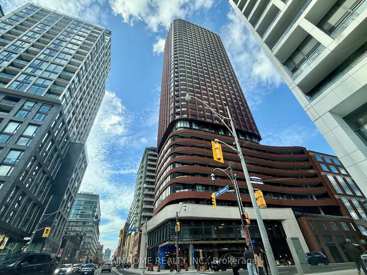Property Photo:  180 Front Street E 2909  ON M5A 0A9 