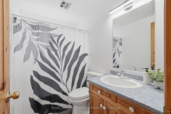 Property Photo:  284 Manor Road  ON N0G 2W0 