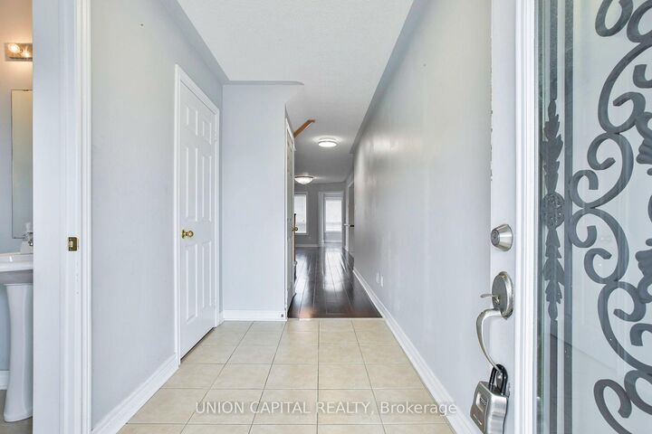 Property Photo:  762 Caboto Trail  ON L3R 5X7 