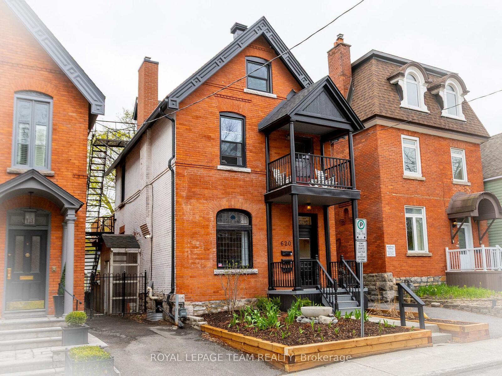 Property Photo:  620 Cooper Street 1  ON K1R 5J2 