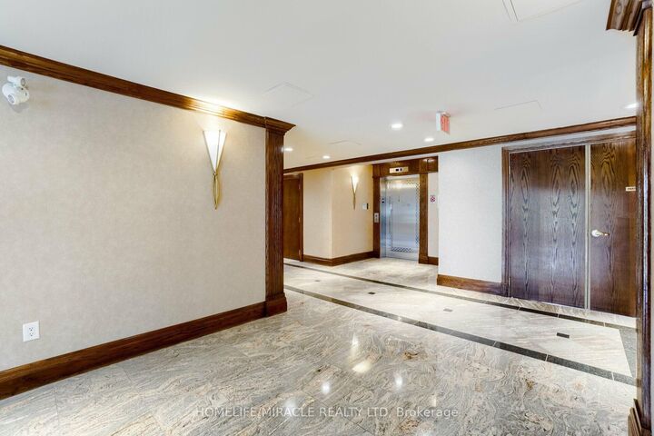 Property Photo:  55 Via Rosedale Road 105  ON L6R 0V1 