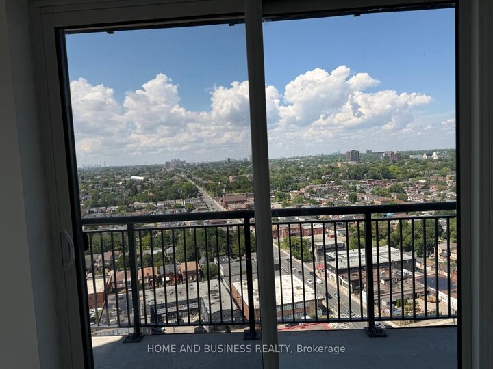 Property Photo: 1185 Dupont Street ON M6H 0G5