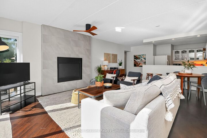 Property Photo: 44 Trott Boulevard 13 ON L9Y 5B7