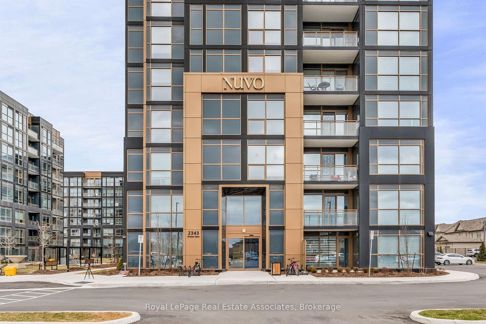 Property Photo: 2343 Khalsa Gate 701 ON L6M 5R6
