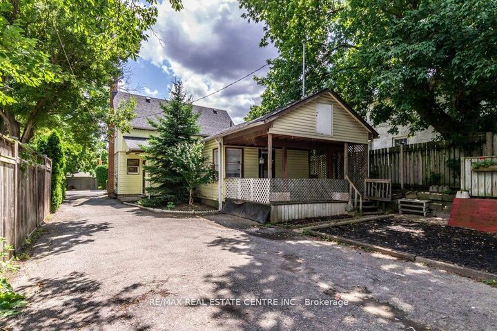 Property Photo:  215-217 Queen Street  ON L9T 1K3 