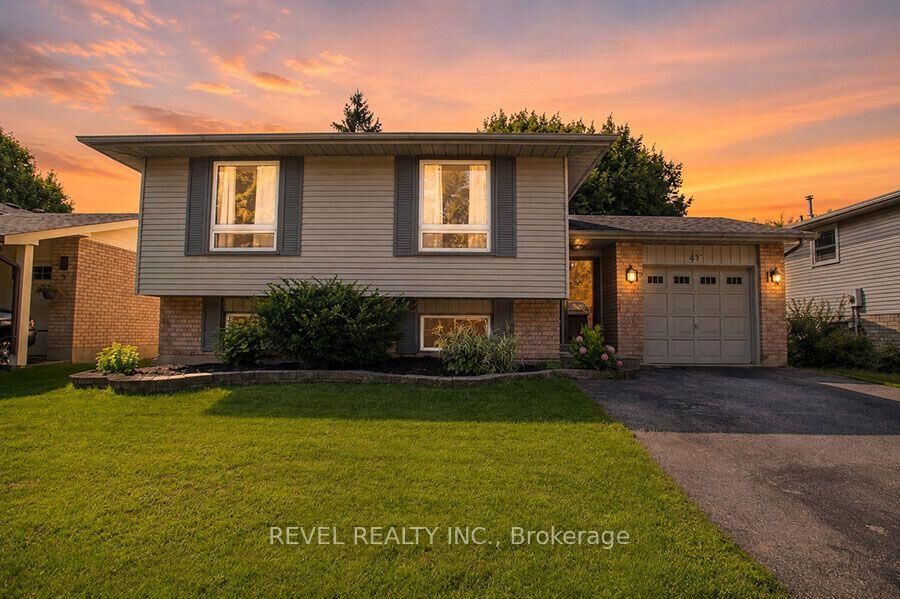 Property Photo:  27 Myrtleville Drive  ON N3V 1B9 