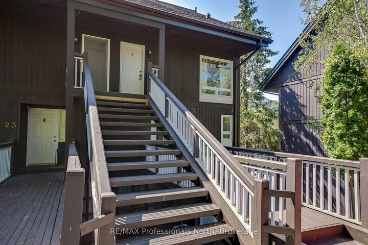 Property Photo: 26 Turner Drive 13 ON P1H 1A8