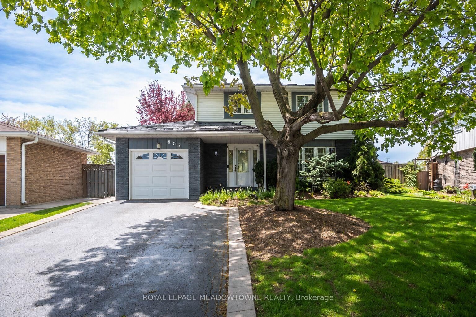 Property Photo:  855 Maple Avenue  ON L9T 3N3 
