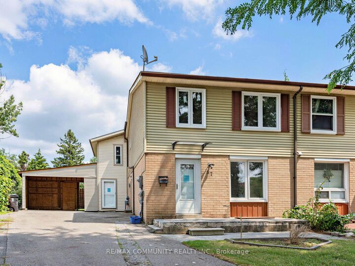 Property Photo: 37 Tinbury Place ON M1B 1J7