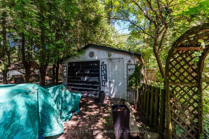 Property Photo:  307 Tiny Beaches Road W  ON L0L 2J0 