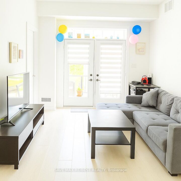 Property Photo:  263 Georgian Drive 108  ON L6H 0L2 