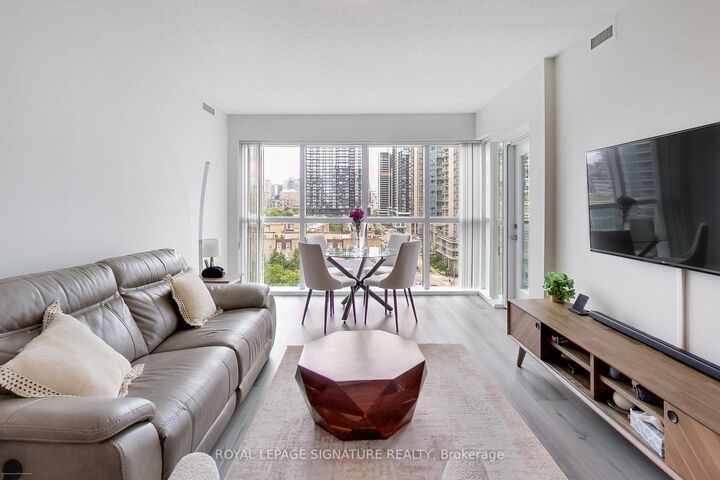 Property Photo:  69 Lynn Williams Street 904  ON M6K 3R7 