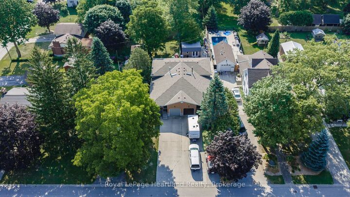 Property Photo: 54 Coleman Street ON N0M 1L0