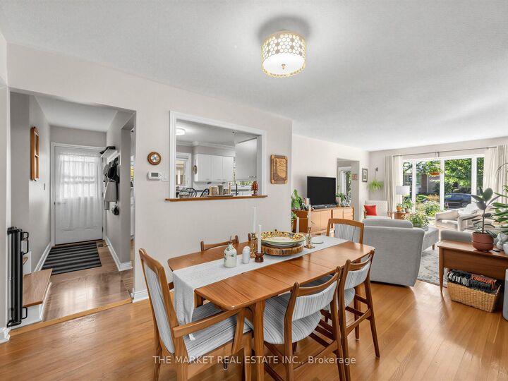 Property Photo: 1033 Franconia Drive ON L4Y 2L6