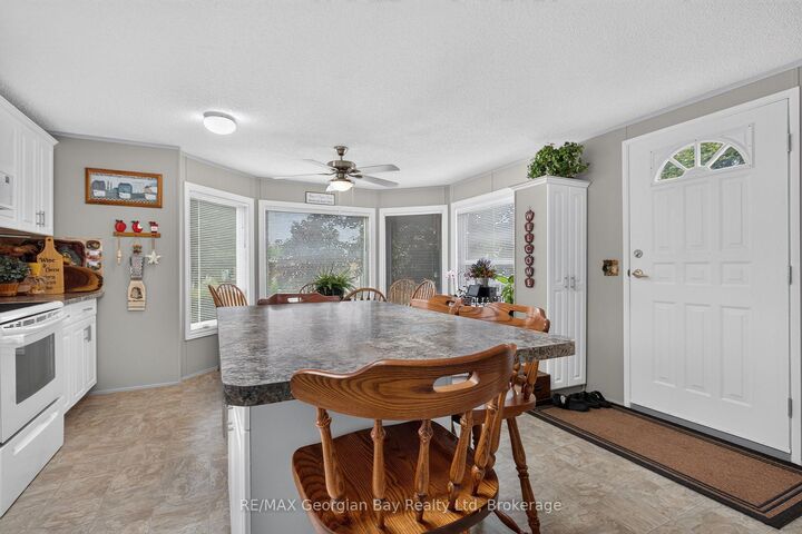 Property Photo:  5411 Elliott Side Road 27 Scottsdale  ON L4R 4K3 