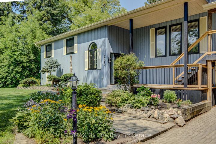 Property Photo: 258 Sunnidale Street ON L0M 1S0