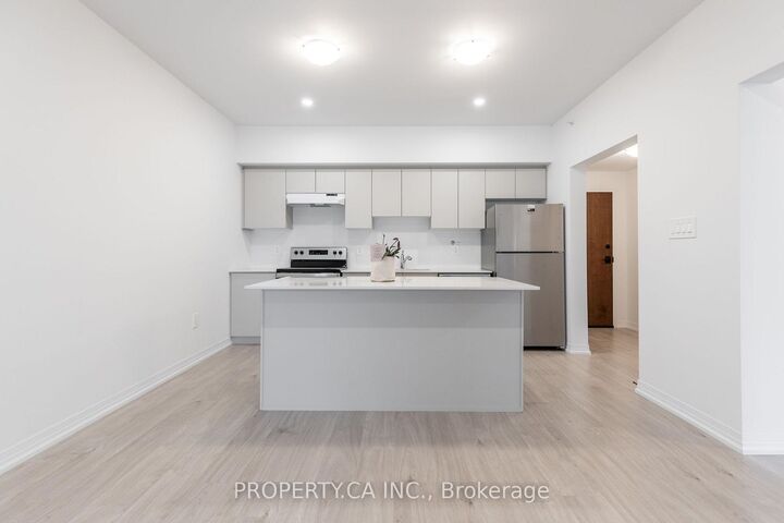 Property Photo:  15 Kneeshaw Drive 205  ON L9J 0J8 