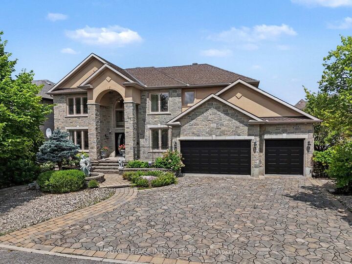 Property Photo: 523 Kochar Drive ON K2C 4G9