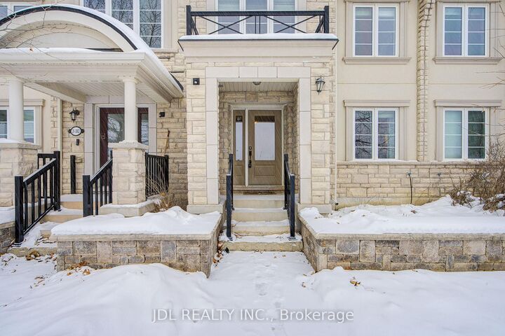 Property Photo: 3002 Preserve Drive, Unit 25 Drive ON L6M 0V5