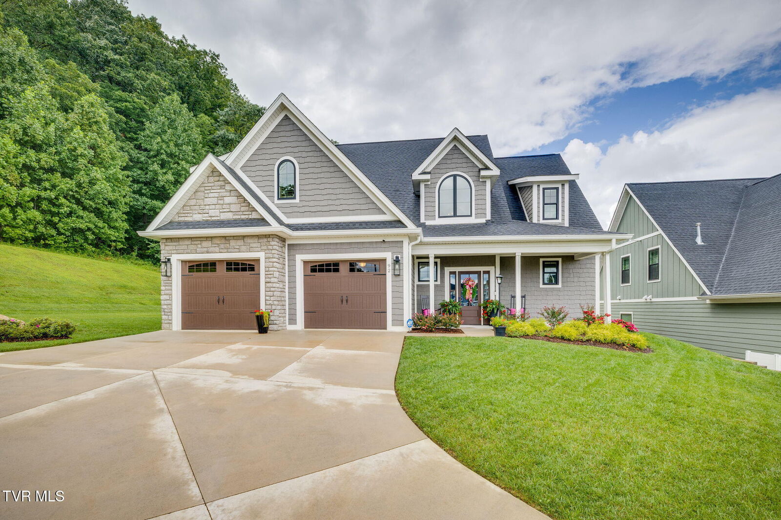 Property Photo:  92 Slonaker Circle  TN 37659 