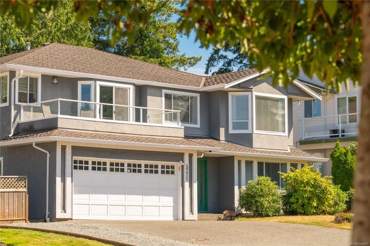 Property Photo: 5771 Malibu Terr BC V9T 6A5