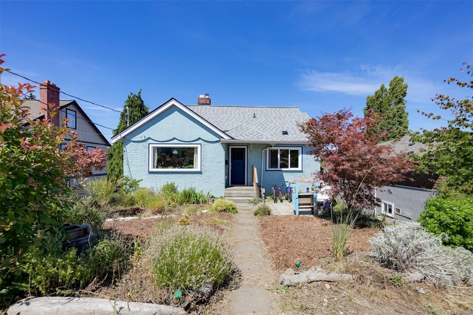 Property Photo: 3172 Donald St BC V9A 1Y3
