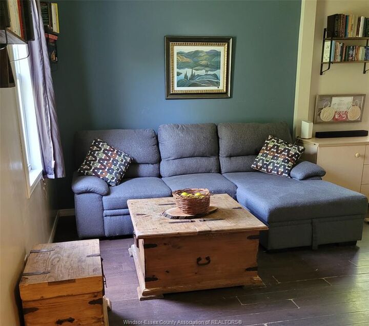 Property Photo: 49 Kennedy ON N3R 2C7