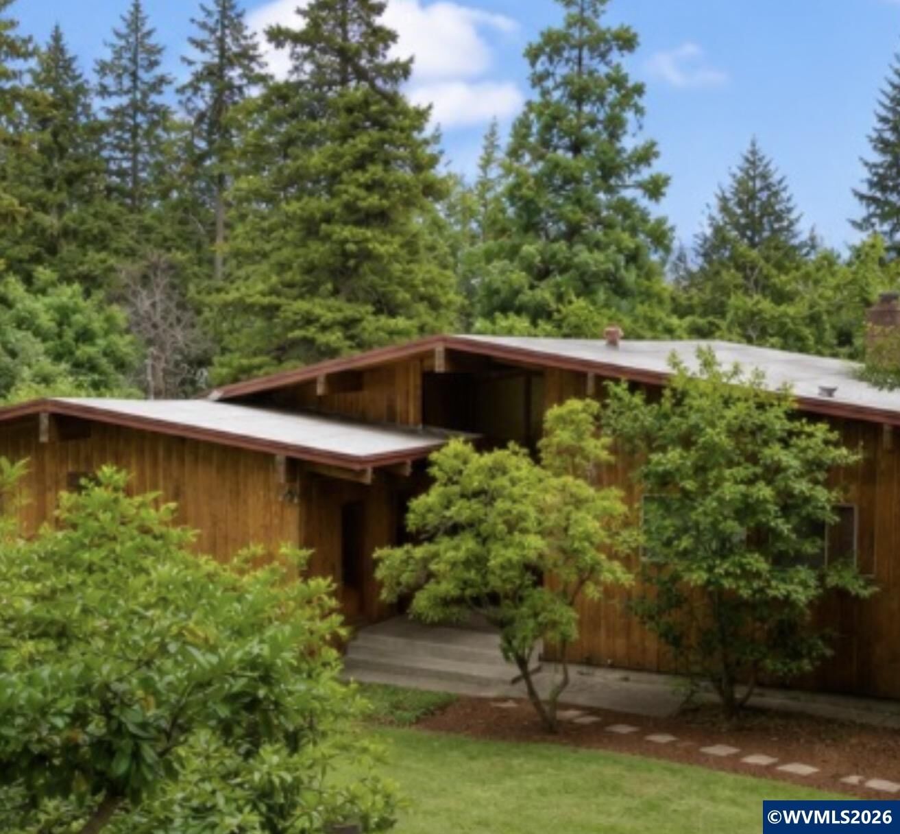 Property Photo: 3401 NW Crest Dr OR 97330