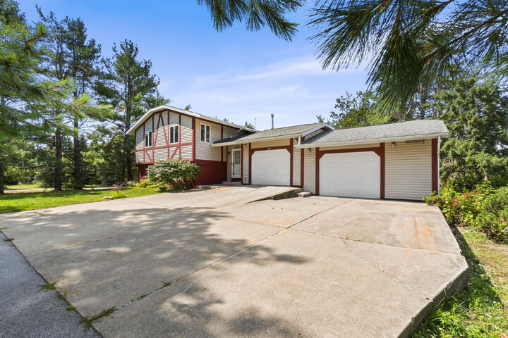 Property Photo:  4038 Twin Oak Road  MI 49735 