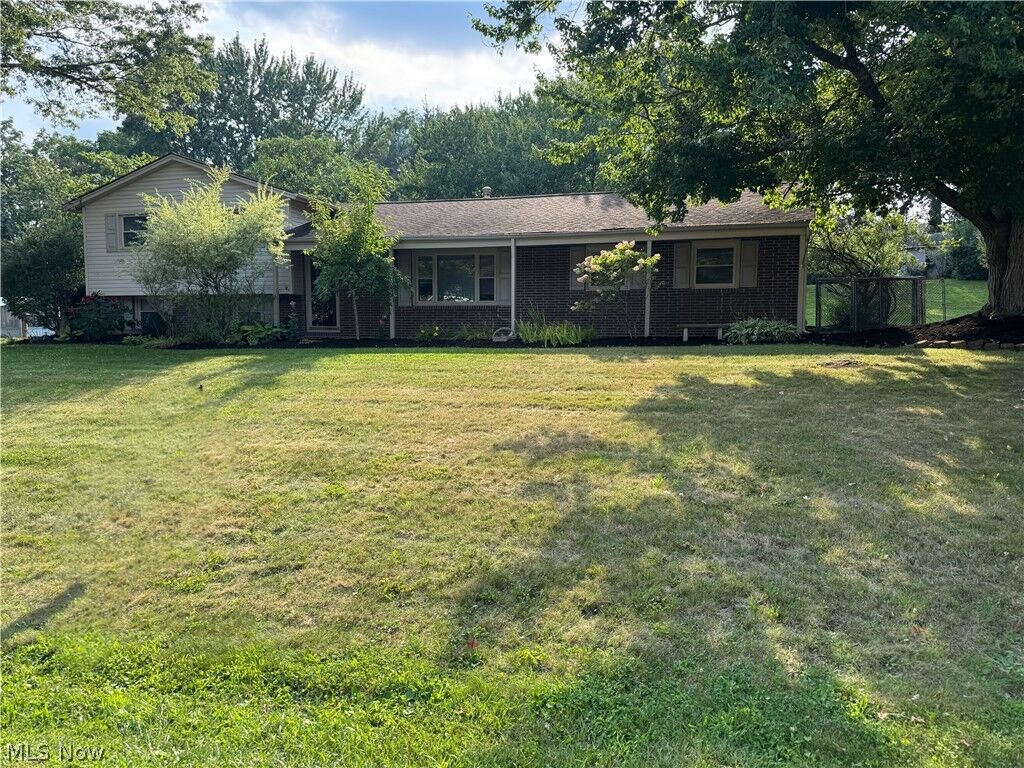 Property Photo: 8173 Spencer Avenue NW OH 44720