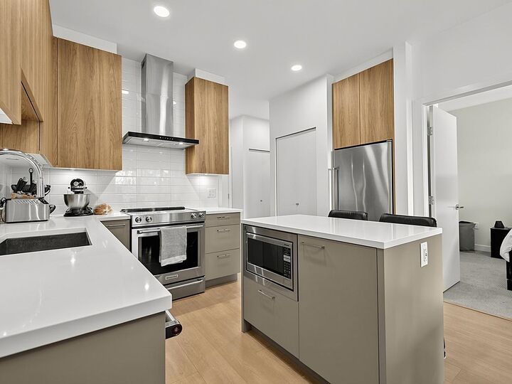 7599 15 Street 511 — photo 1