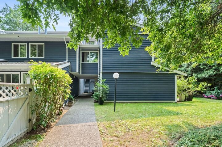 Property Photo: 9101 Forest Grove Drive 30 BC V5A 3Z5