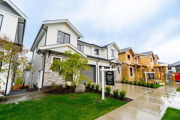 Property Photo: 16612 18A Avenue 102 BC V3Z 9X5
