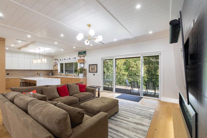 Property Photo: 307 Cutler Street BC V3K 5C1
