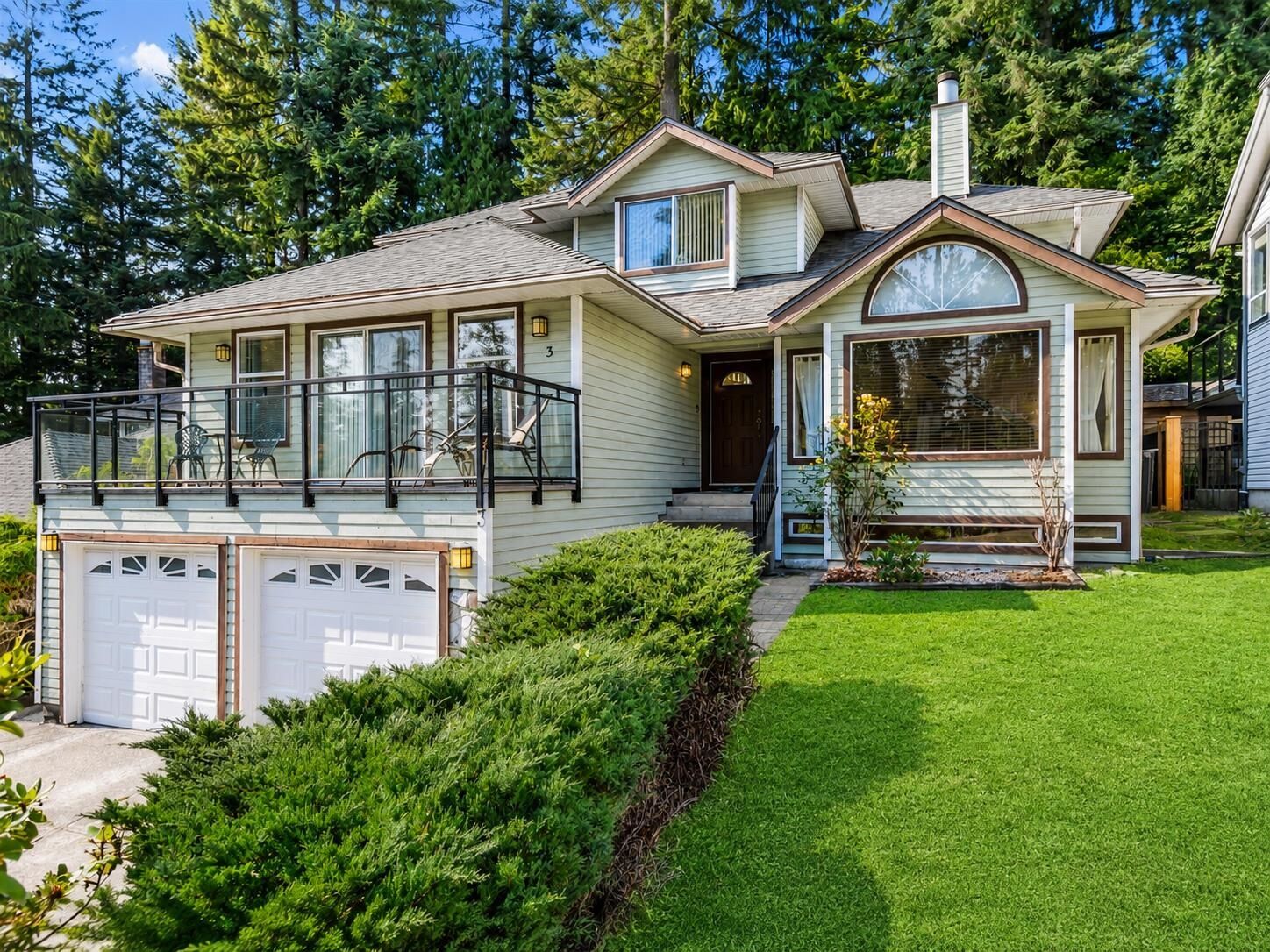 Property Photo: 3 Chevalier Court BC V3H 4L3