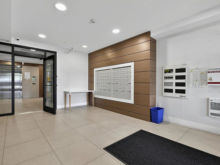 Property Photo:  2160 Grant Avenue 201  BC V3B 0T3 