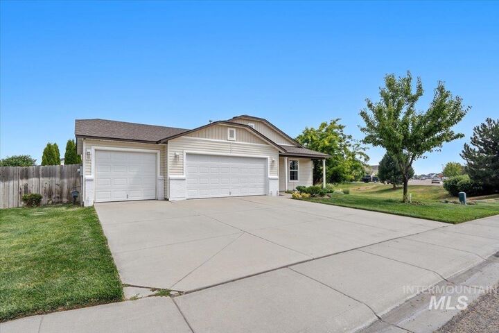 Property Photo:  19644 Wilderness Drive  ID 83605 
