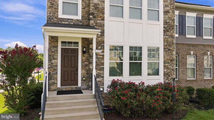 Property Photo: 41379 Margrove Circle MD 20650