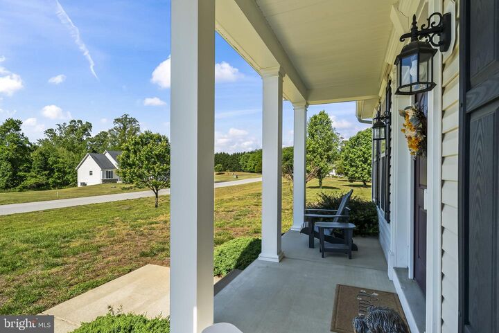 Property Photo: 17118 Sweetwater Court MD 20637