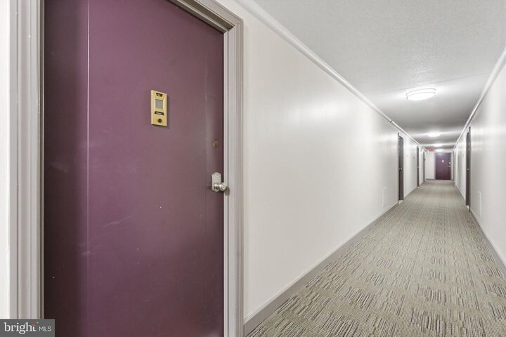 Property Photo:  2030 N Adams Street 911  VA 22201 