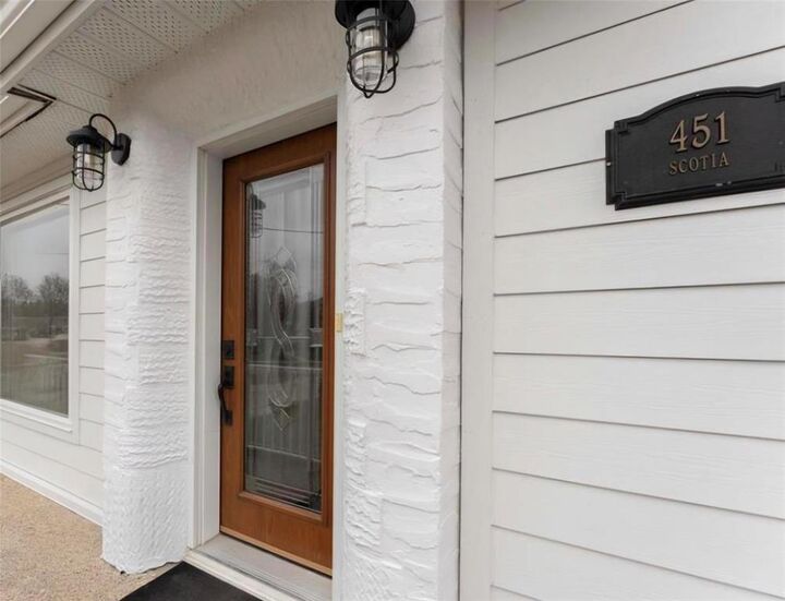 Property Photo:  451 Scotia Street  MB R2V 1X6 