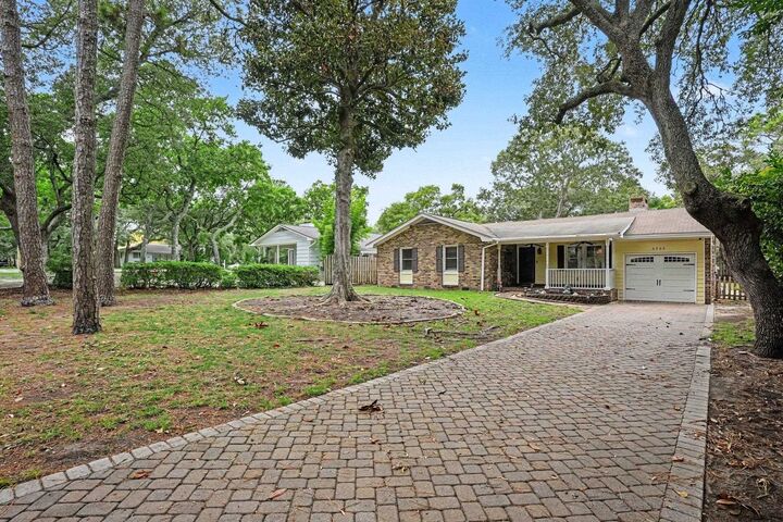 Property Photo: 6303 Porcher Dr. SC 29572