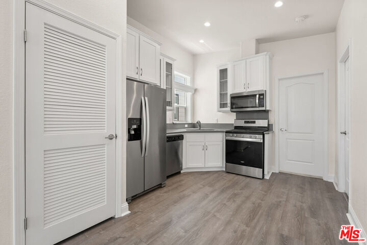 Property Photo: 8250 Lankershim Blvd, Unit 140 CA 91605