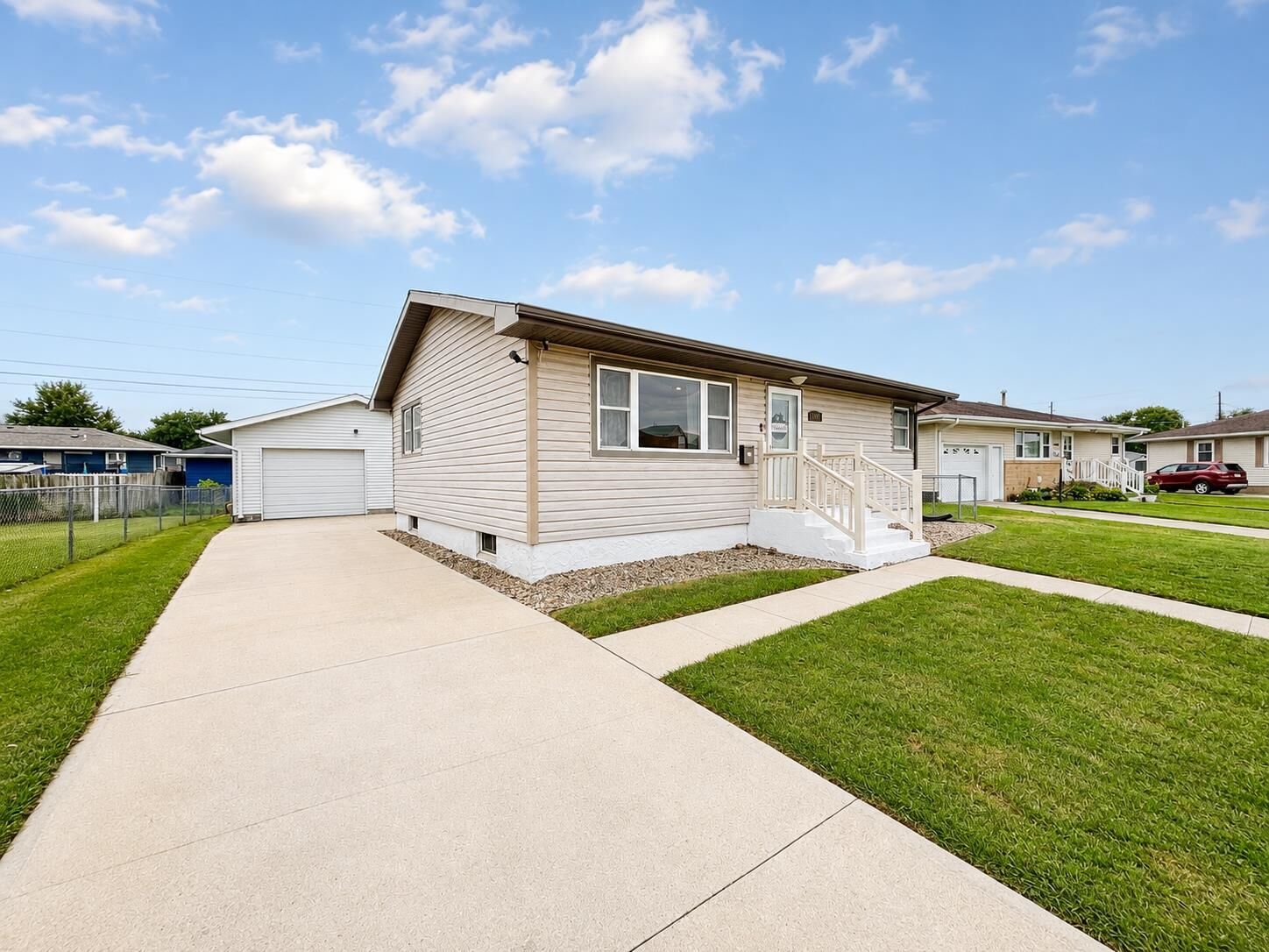 Property Photo: 1660 Sunset Drive NE 68601